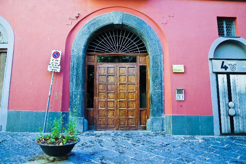 Bed And Travel Apartment Dogana Regia 15 Salerno Exterior photo