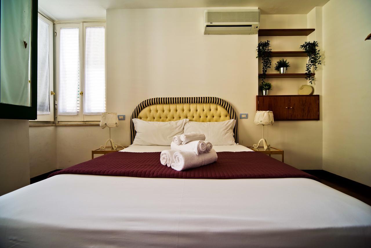 Bed And Travel Apartment Dogana Regia 15 Salerno Exterior photo